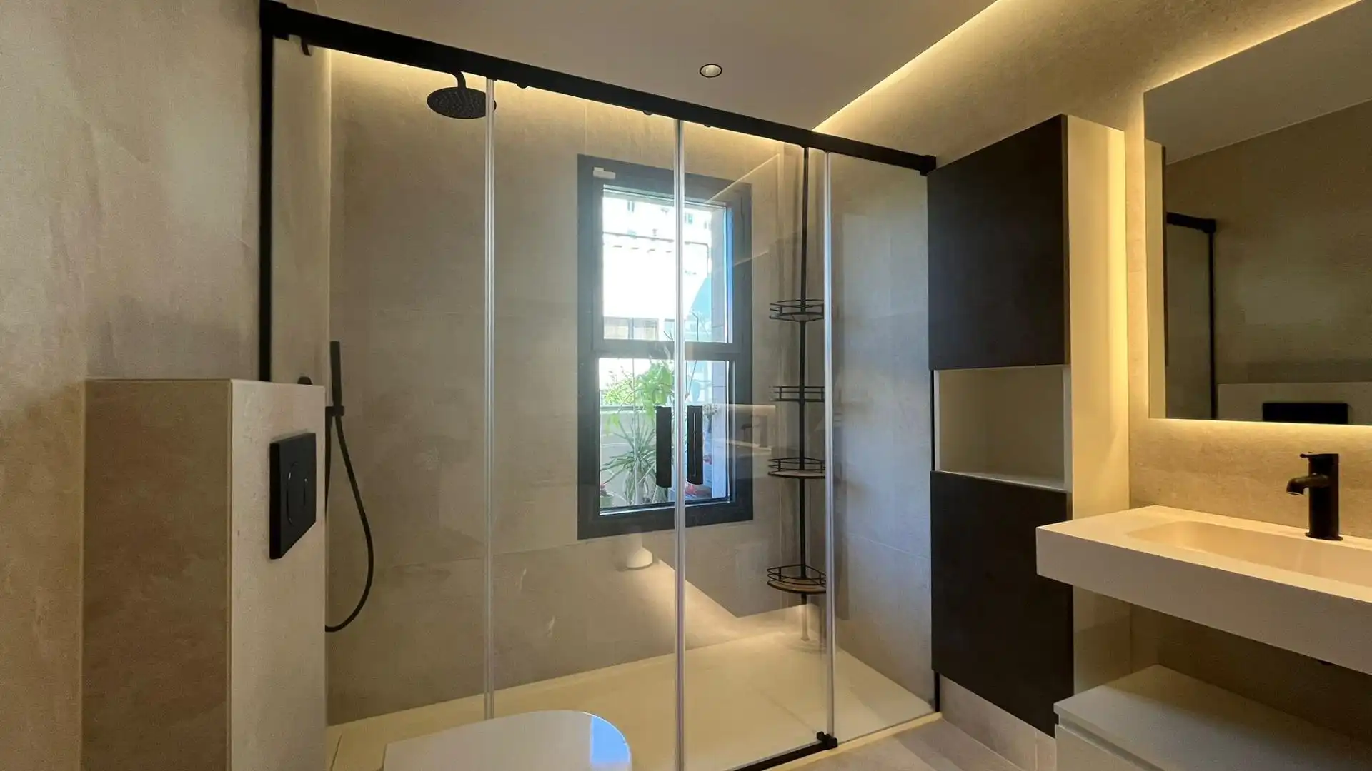Piso con terraza en venta en Calle Baró de Pinopar 14, imagen 6