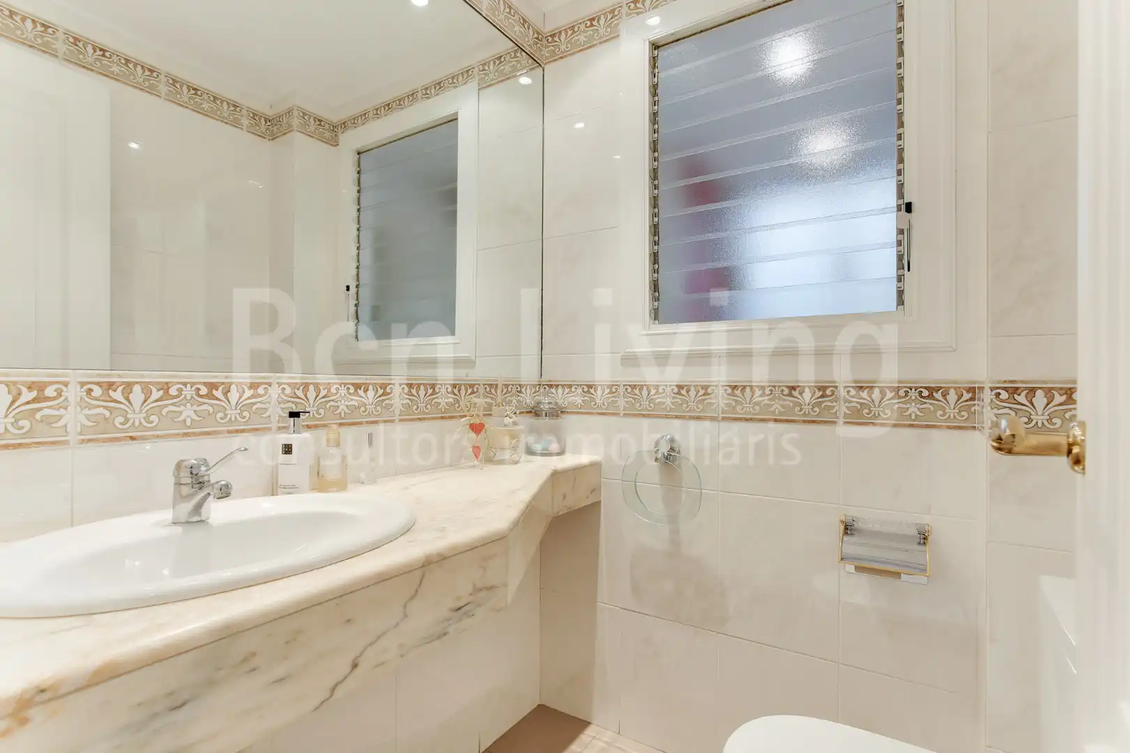 Flat for rent in Carrer de Josep Irla i Bosch, 6, Barri de les Corts