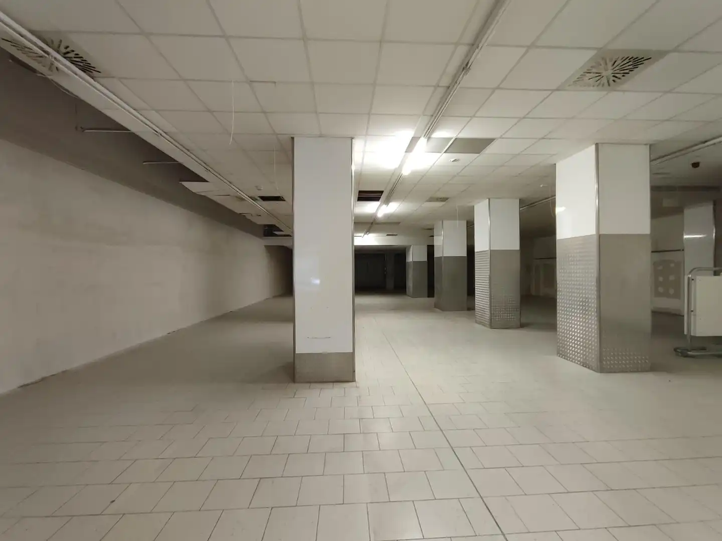 Locale commerciale in affitto a Calle Jon Arrospide, imagen 17