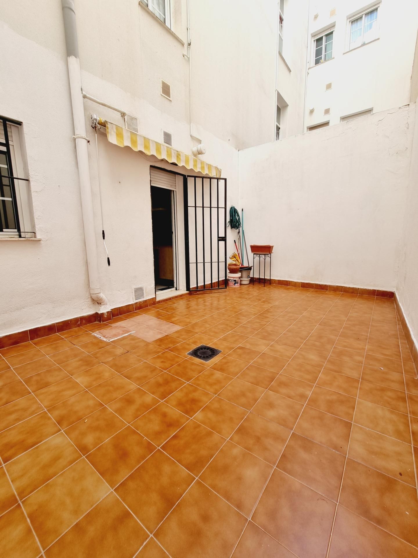 Planta baja for sale in  Cádiz Capital