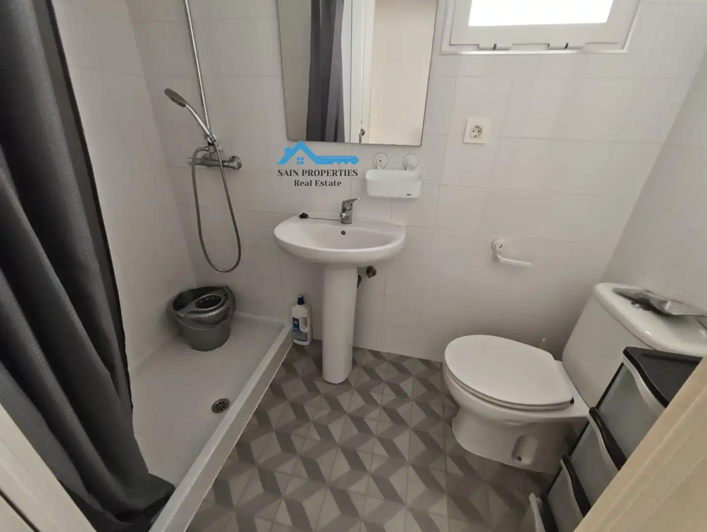 Baño de Dúplex en venta en La Nucia con Terraza y Balcón