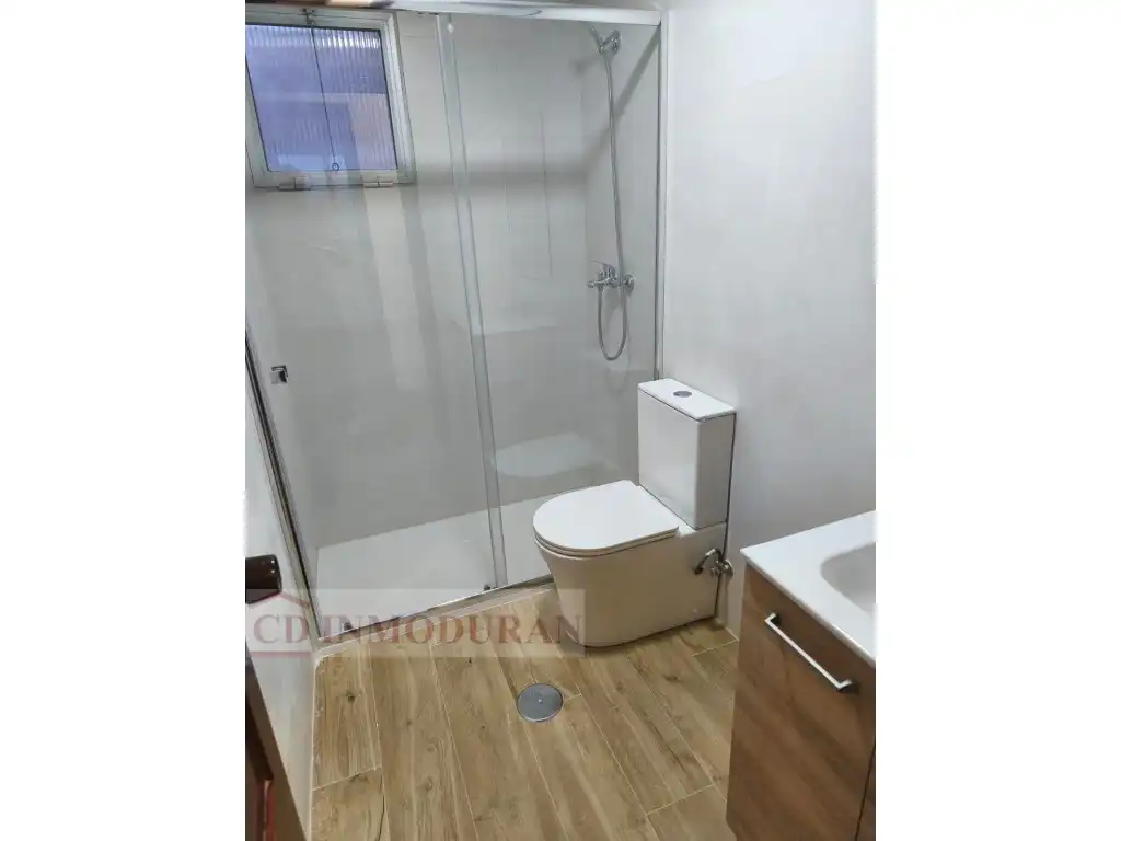Bany de Pis en venda en Alicante / Alacant