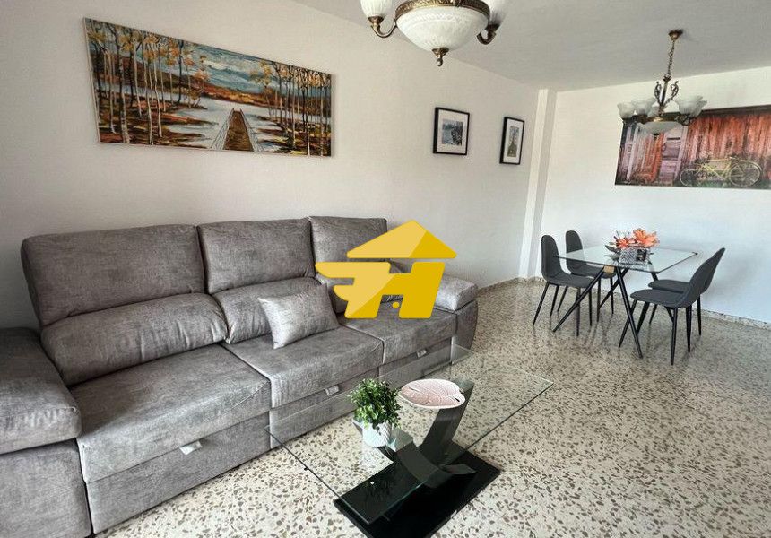 Living room of Flat to rent in Vélez-Málaga  with Air Conditioner, Private garden and Swimming Pool