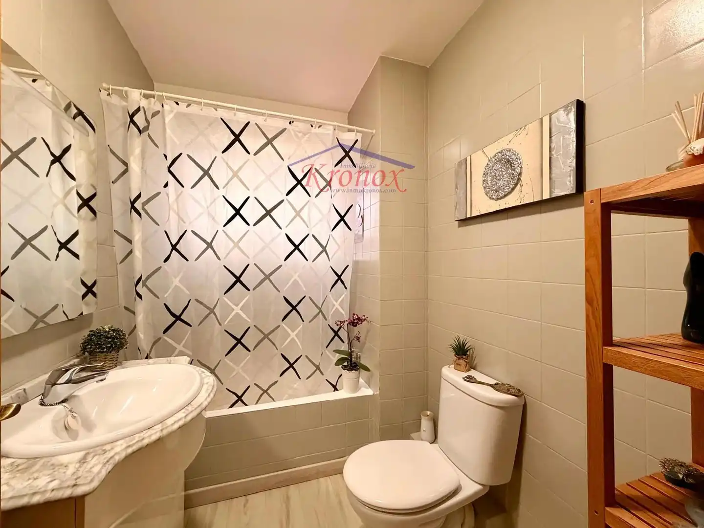 Bathroom of Flat for sale in Madrid  with Heating, Terrace and Furnished