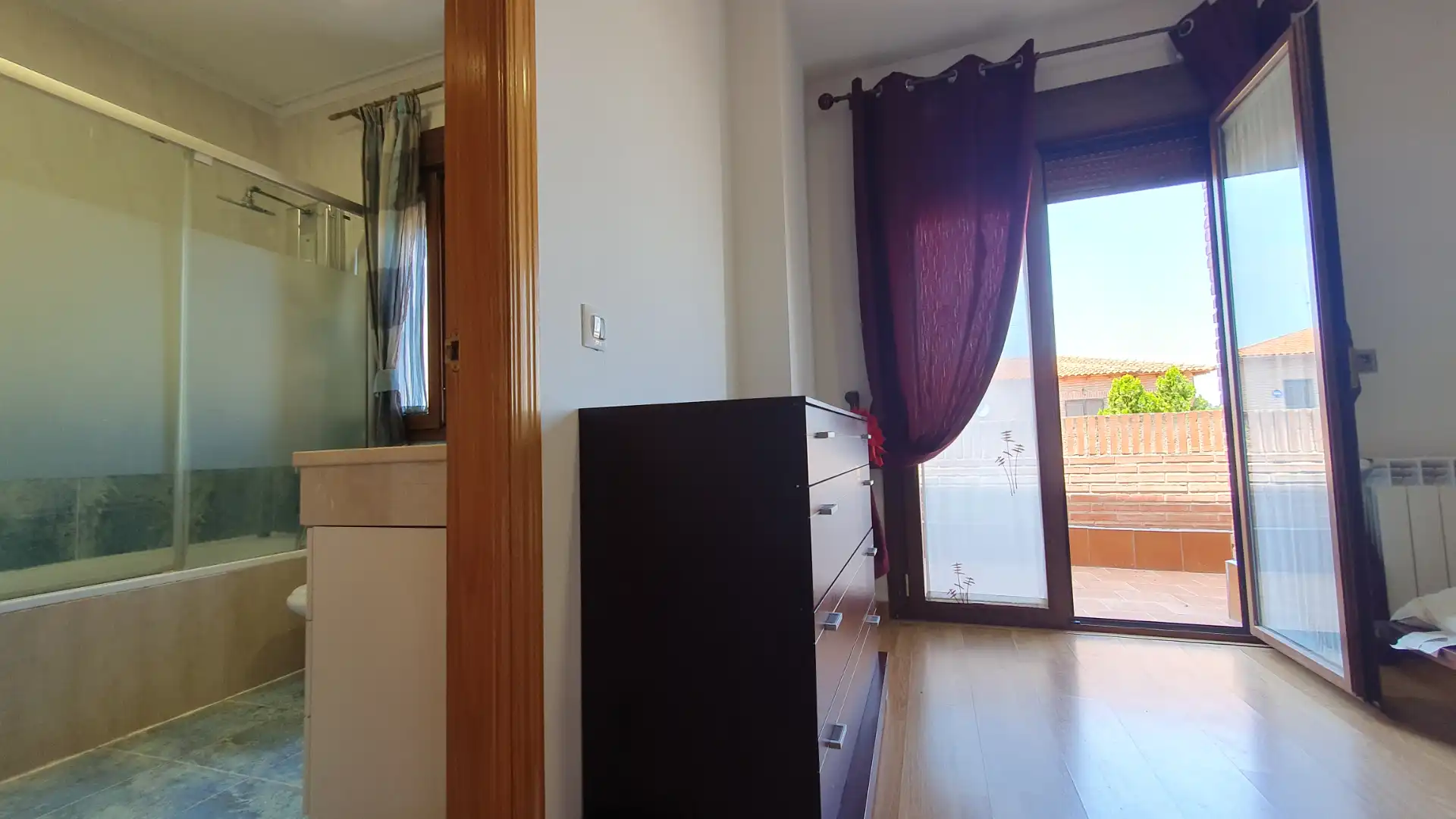 Dormitori de Casa adosada en venda en Olías del Rey amb Aire condicionat, Calefacció i Jardí privat