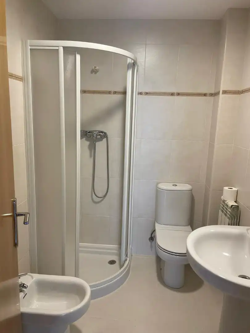 Baño de Piso en venta en  Logroño con Calefacción, Trastero y Amueblado
