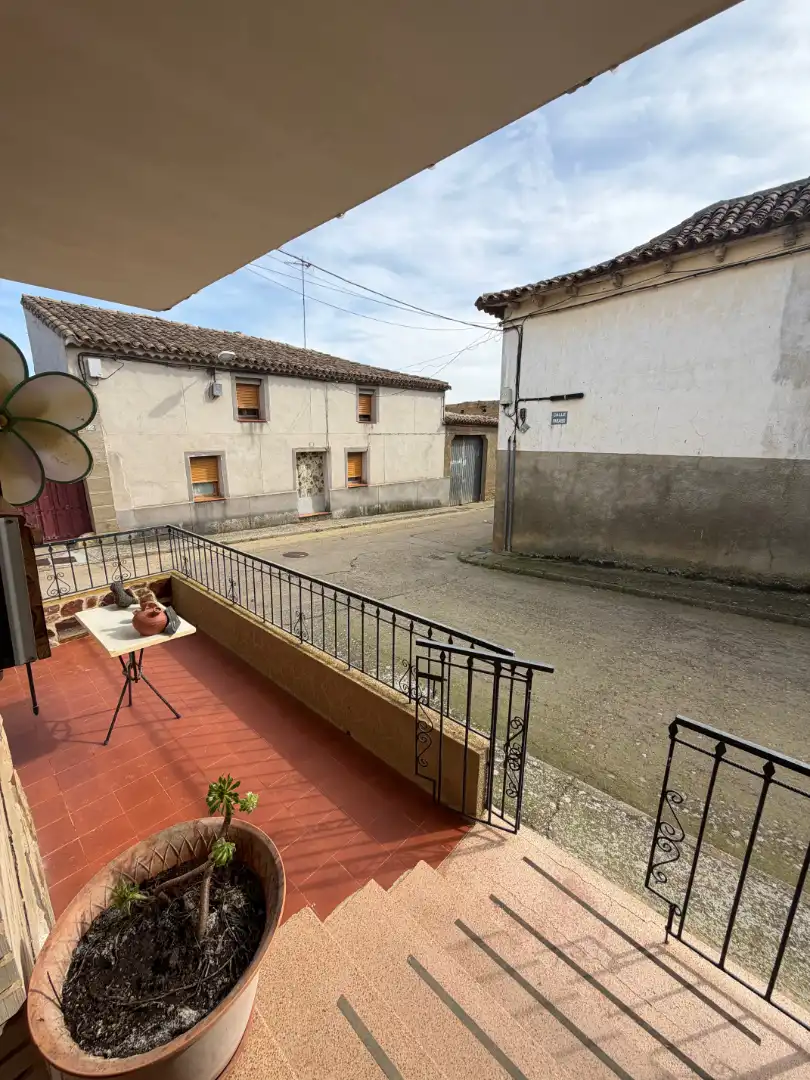 Exterior view of Houses for sale in Tordehumos  with Heating, Terrace and Storage room