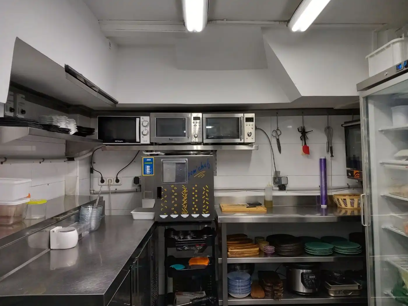 Cocina de Local en traspaso en Barcelona con Aire acondicionado, Calefacción y Amueblado