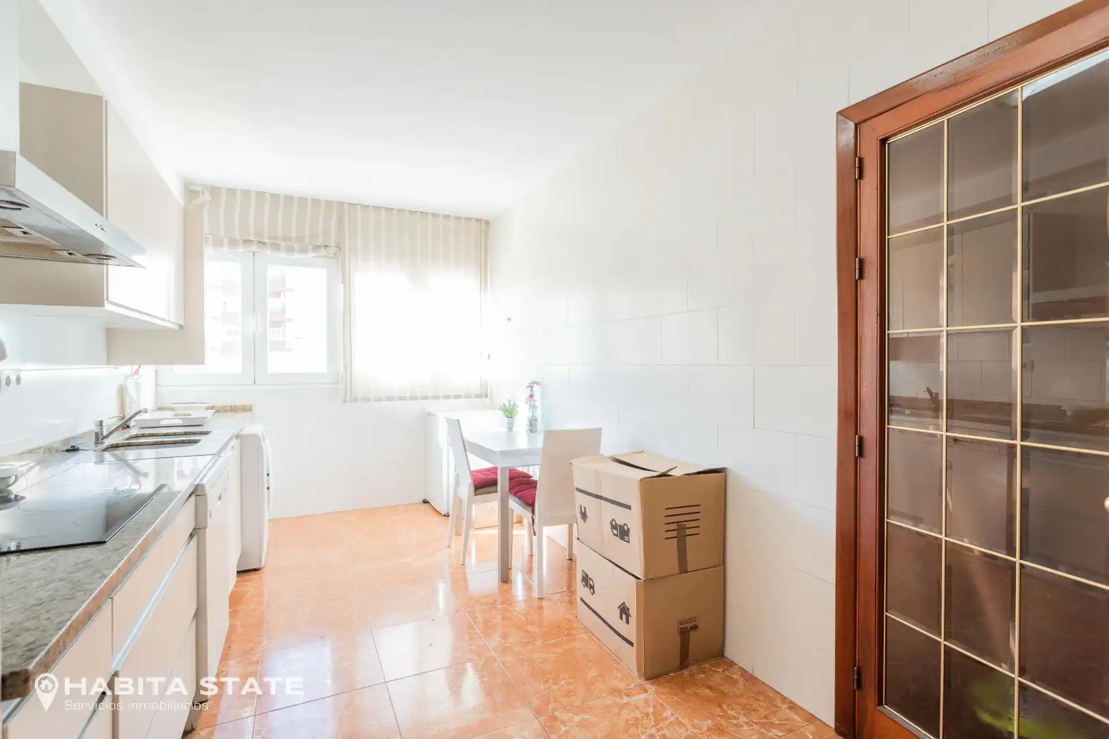 Kitchen of Flat for sale in Almería  with Air Conditioner, Heating and Oven