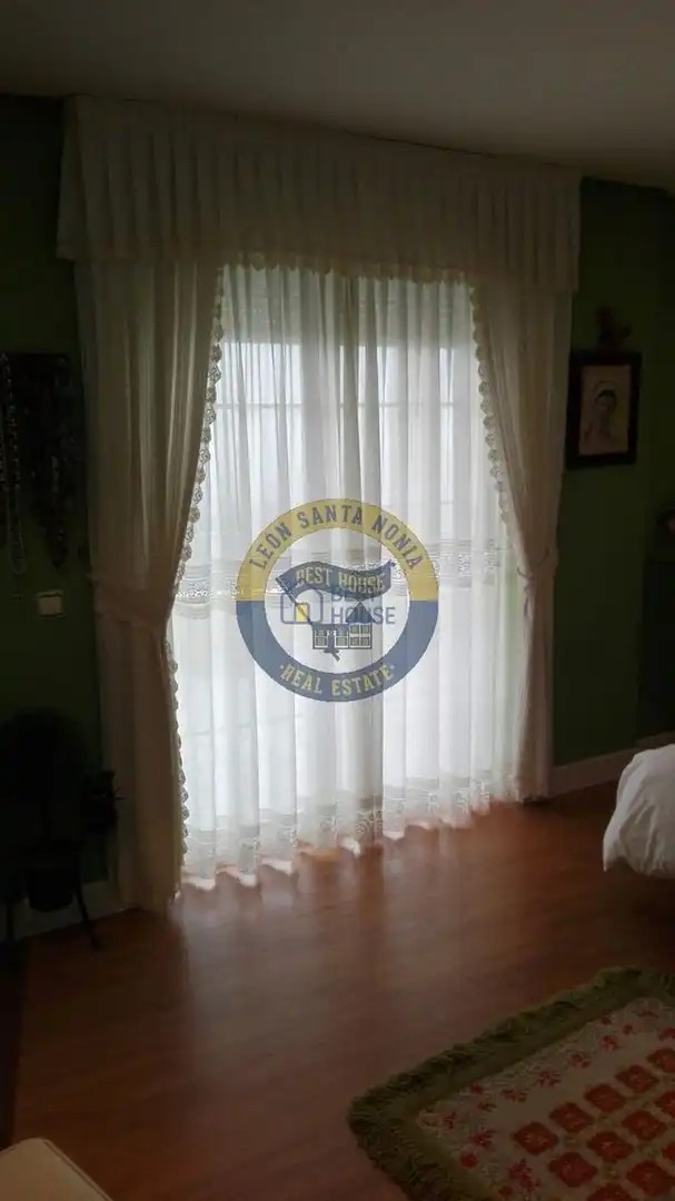 Habitación de Casa o chalet en venta en Valdefresno con Calefacción, Jardín privado y Parquet