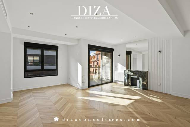 Piso en Venta en Del General Oráa en Castellana