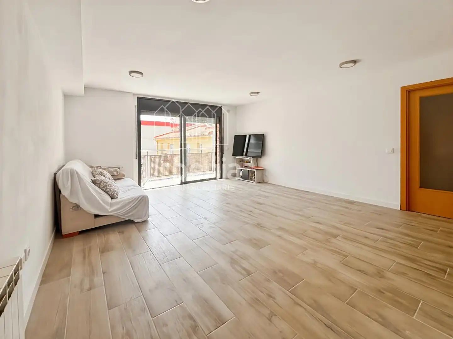 Sala d'estar de Dúplex en venda en Calella amb Calefacció, Terrassa i Piscina