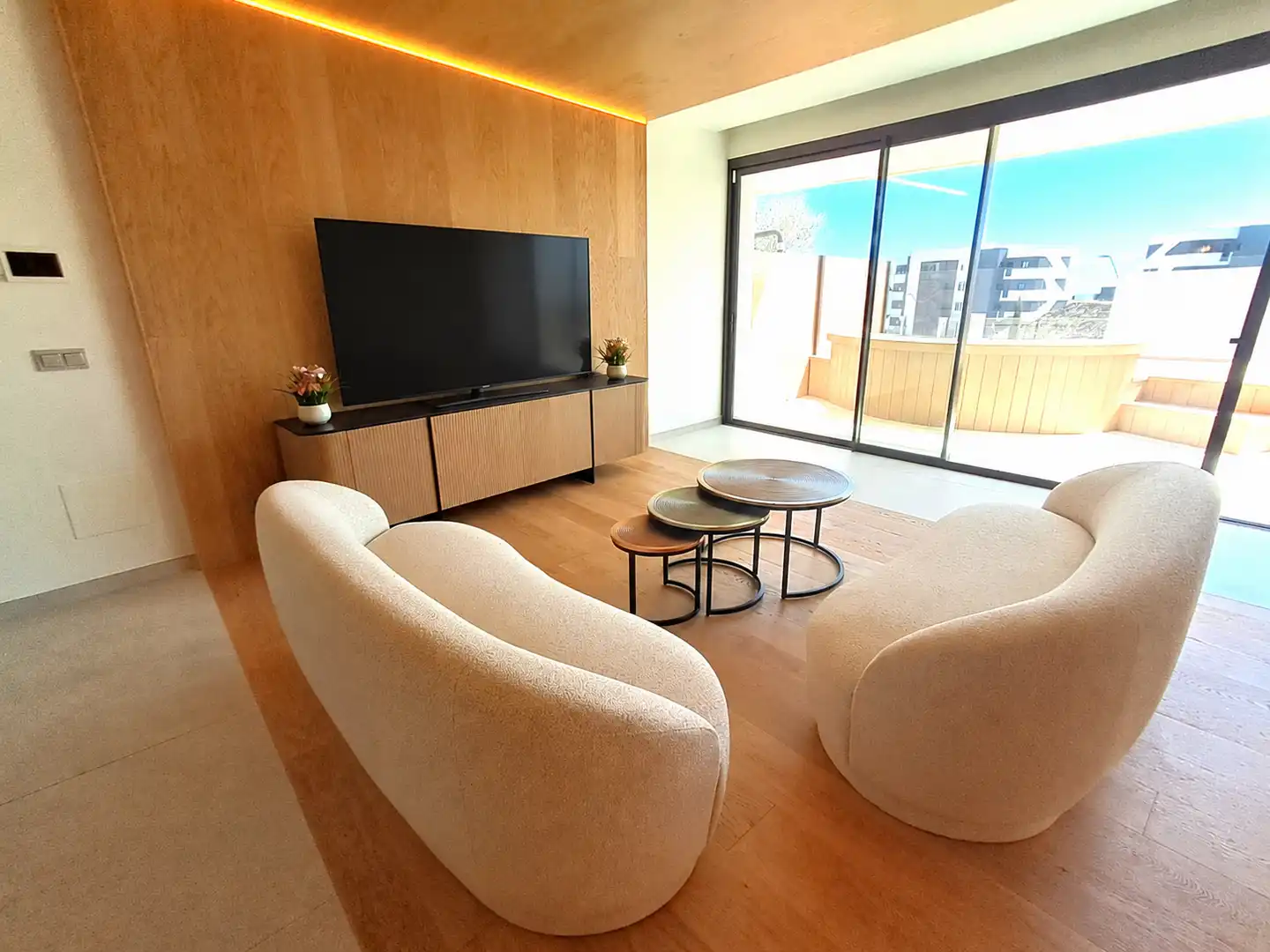 Sala de estar de Apartamento en venta en Fuengirola con Aire acondicionado, Terraza y Trastero