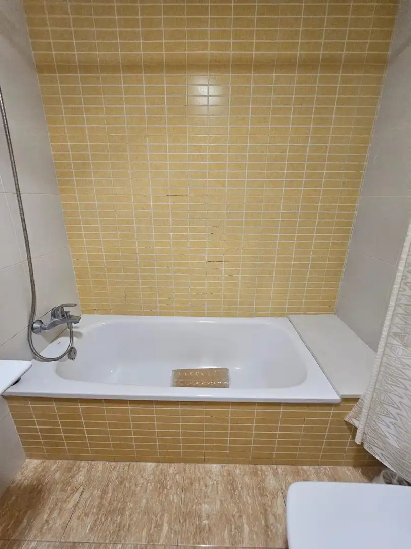 Bathroom of Flat for sale in Simat de la Valldigna  with Air Conditioner, Private garden and Balcony