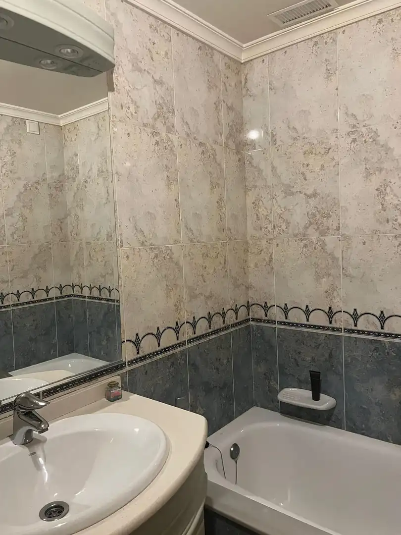 Badezimmer von Wohnungen zur Miete in Noia mit Heizung, Möbliert und Balkon