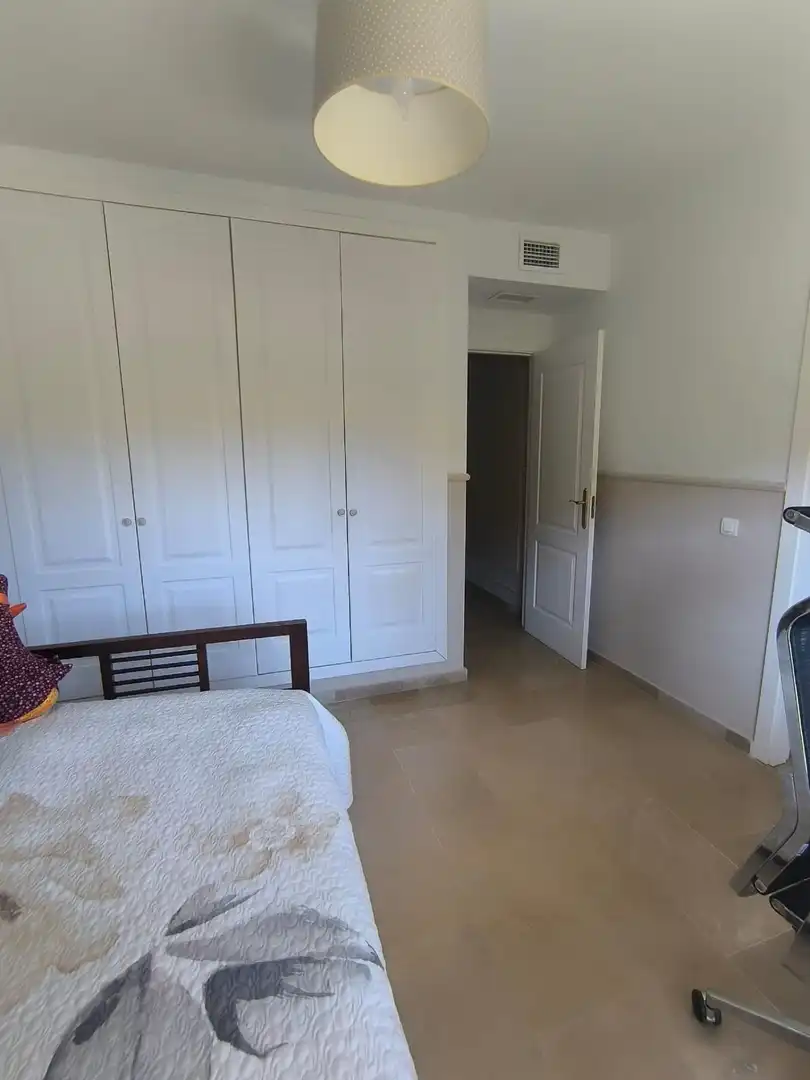 Apartament amb piscina en venda a Calahonda, imagen 18
