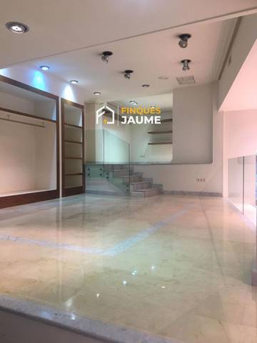 Local comercial en Venta en Alcade Rovira Roure en Príncep de Viana - Clot -Xalets Humbert Torres