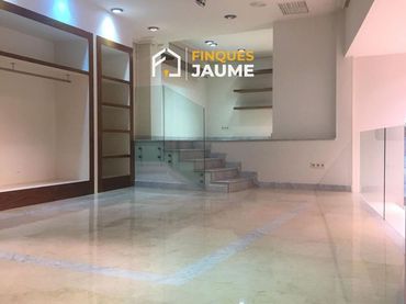 Local comercial en venda a Alcade Rovira Roure