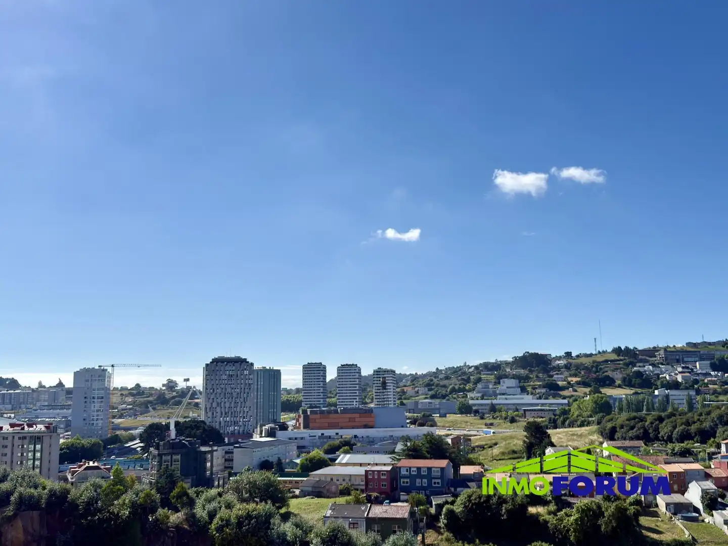 Außenansicht von Wohnung zum Verkauf in A Coruña Capital  mit Heizung, Abstellraum und Möbliert