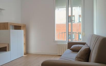 Living room of Flat to rent in  Madrid Capital  with Air Conditioner