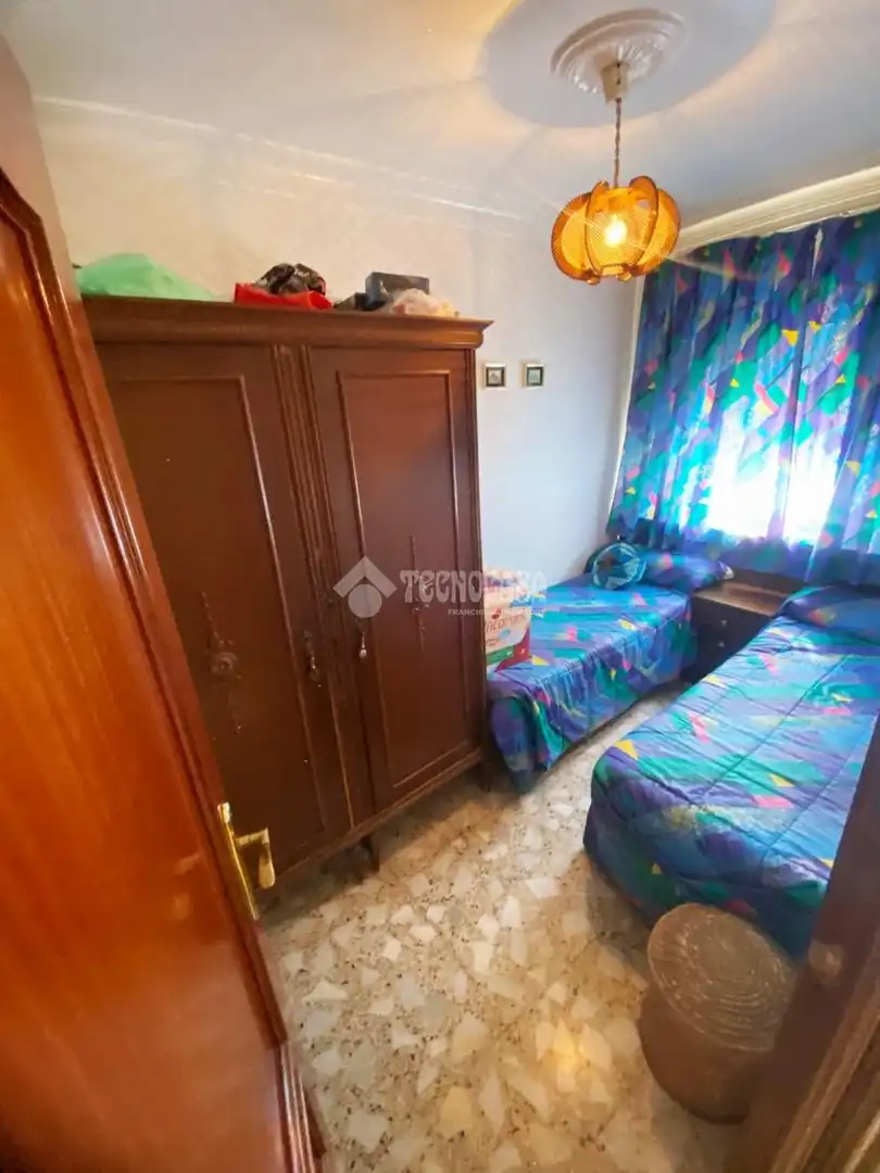 Bedroom of Flat for sale in Madrid