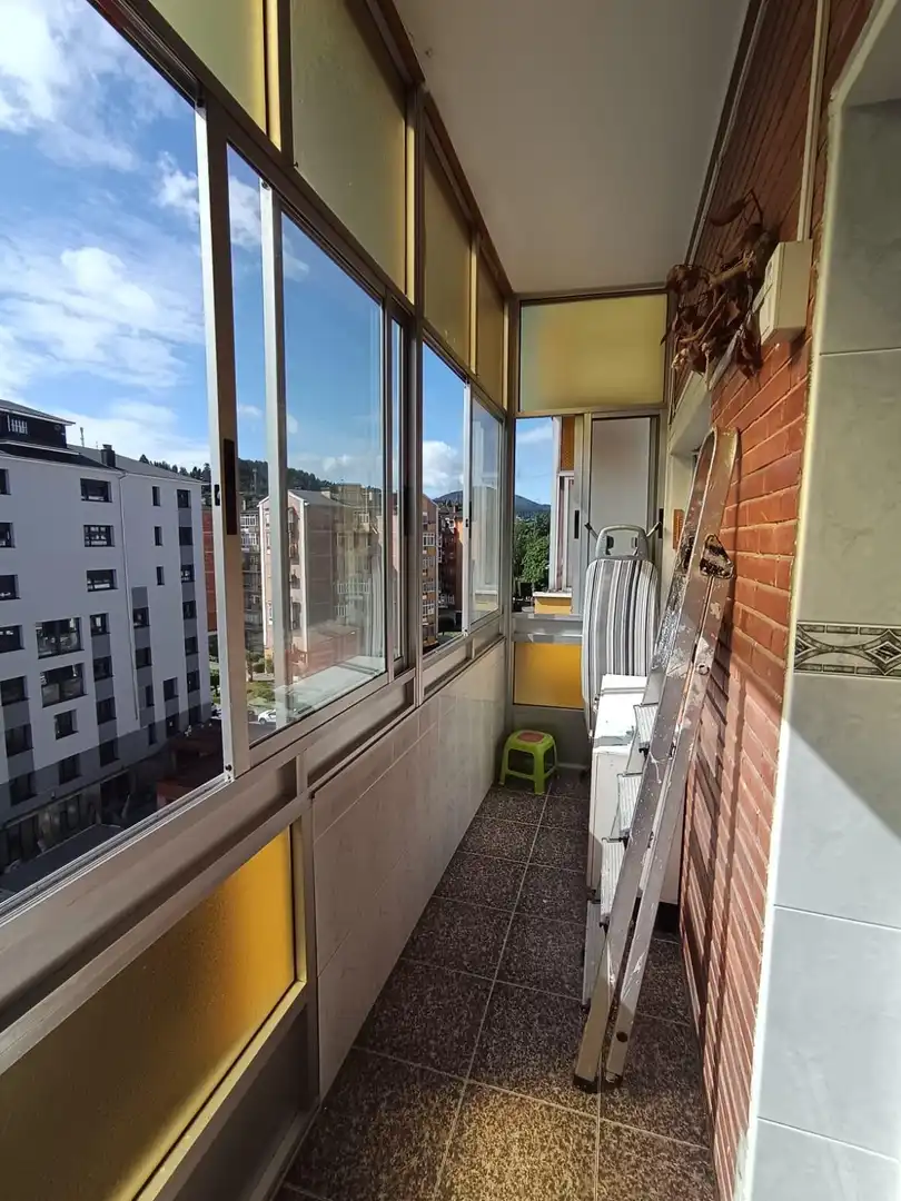 Terraza de Piso en venta en Avilés con Calefacción y Terraza