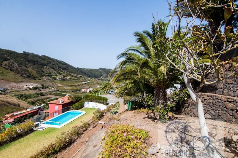 Vista exterior de Casa o xalet en venda en Tegueste amb Aire condicionat, Calefacció i Parquet
