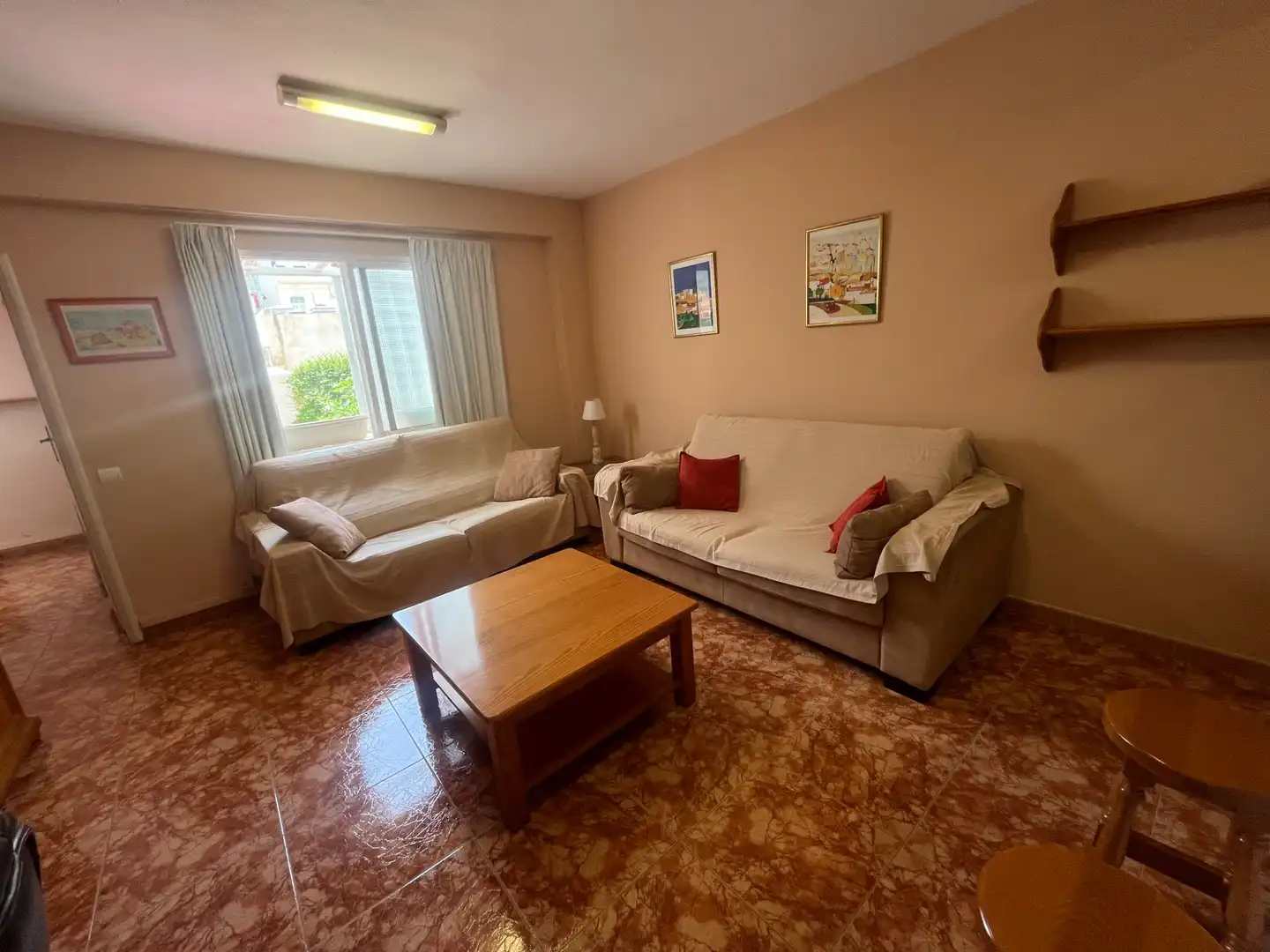 Sala de estar de Piso de alquiler en Las Palmas de Gran Canaria con Amueblado, Horno y Lavadora