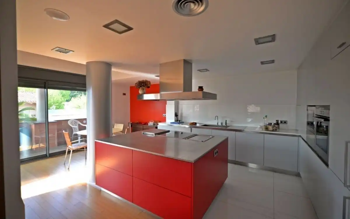 Kitchen of Attic for sale in Olot  with Air Conditioner, Heating and Terrace