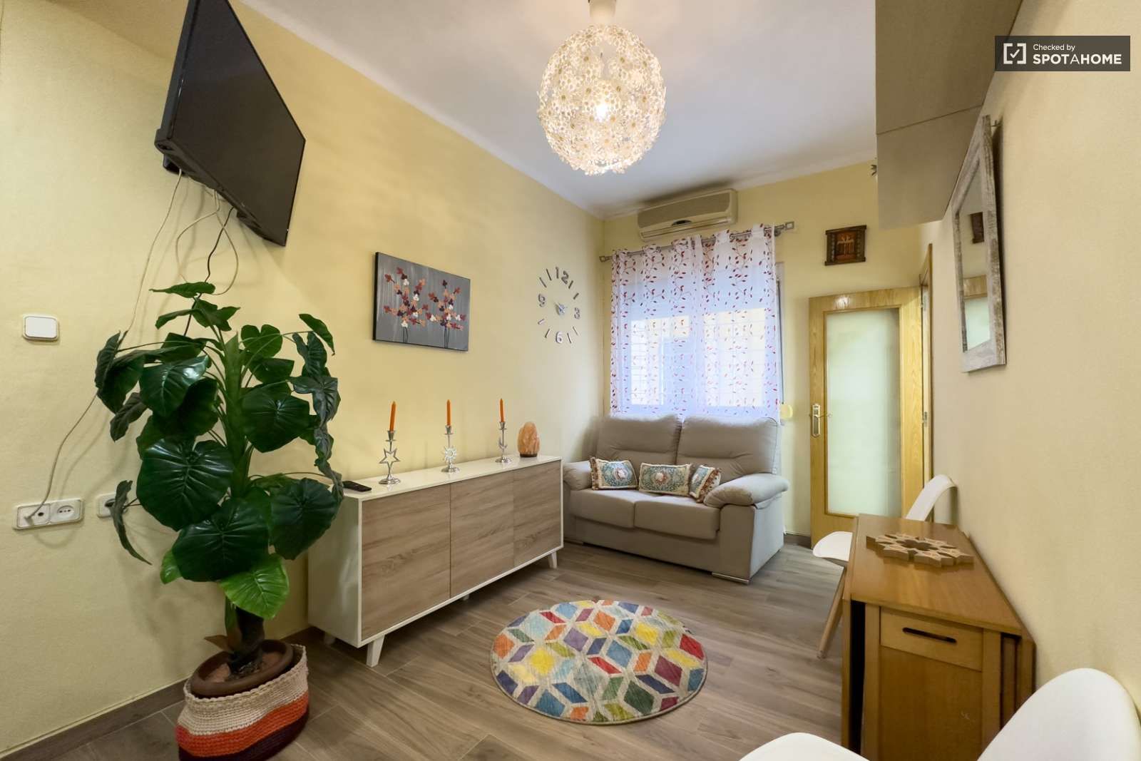 Apartment to share in La Verneda i la Pau
