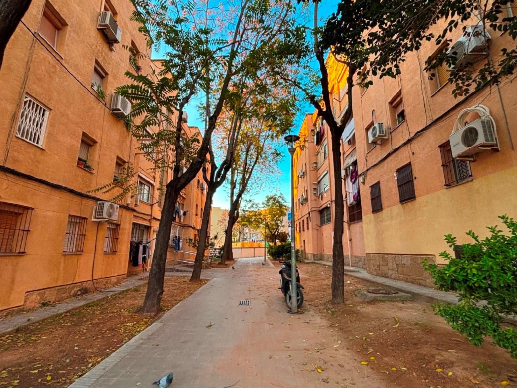 Vista exterior de Pis en venda en L'Hospitalet de Llobregat