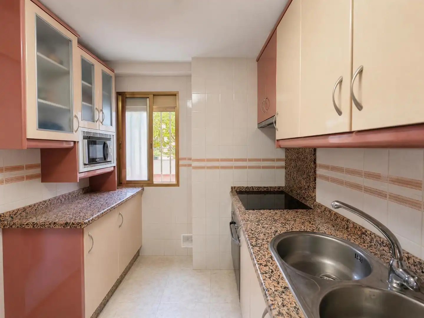 Cuina de Pis en venda en Mérida amb Aire condicionat i Terrassa
