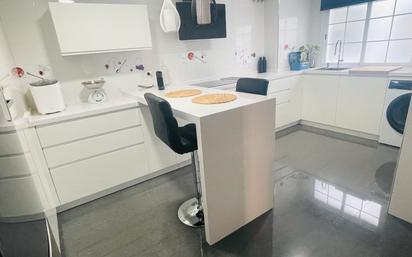 Kitchen of Flat for sale in  Córdoba Capital  with Air Conditioner, Heating and Terrace