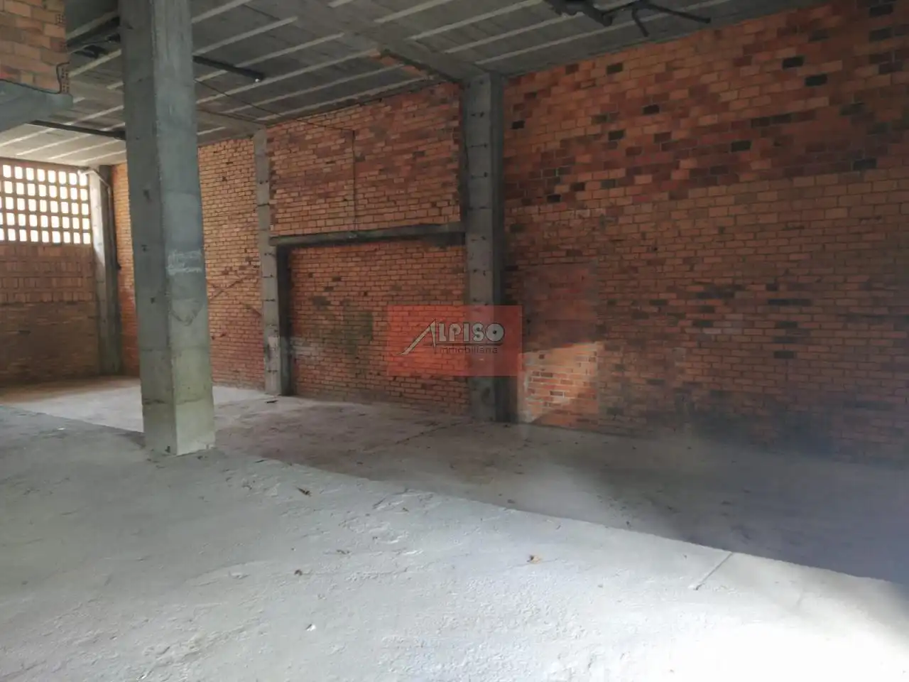Business premises for sale in Salvador Madariaga, imagen 8