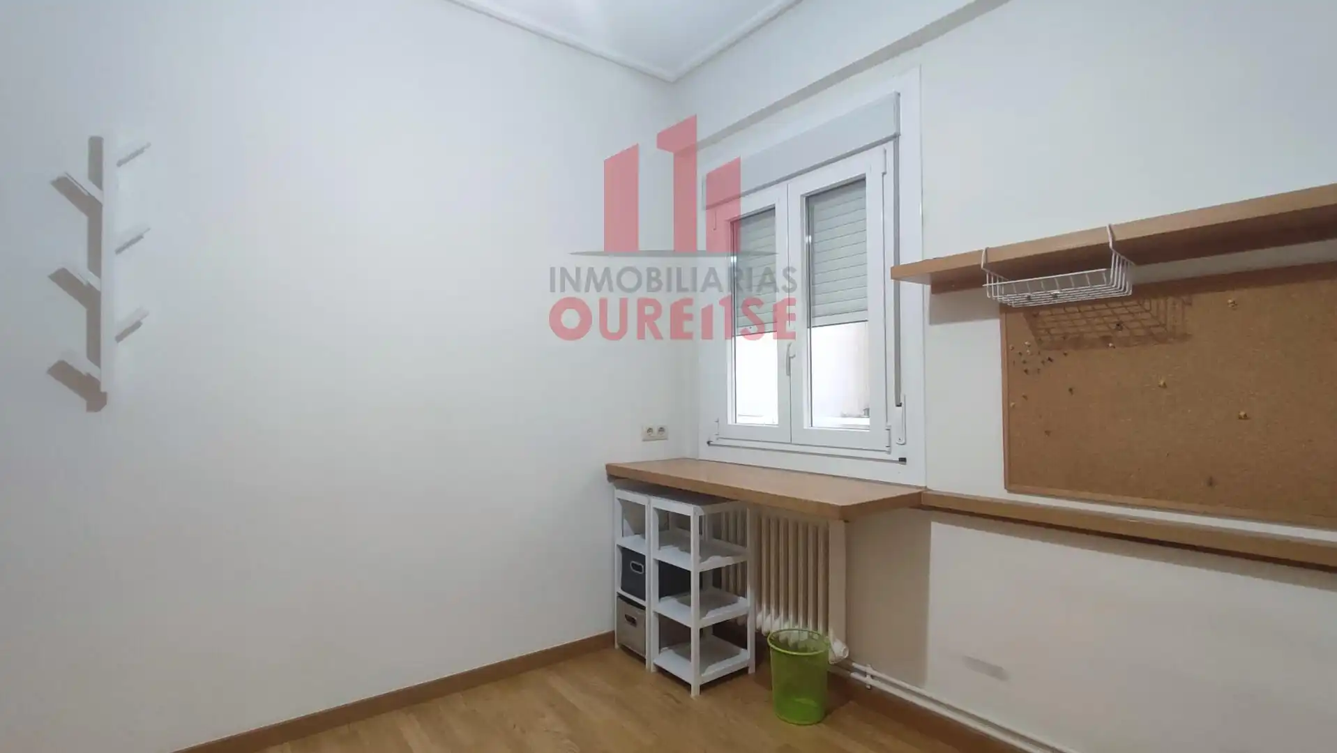Schlafzimmer von Wohnung zur Miete in Ourense Capital  mit Heizung und Möbliert