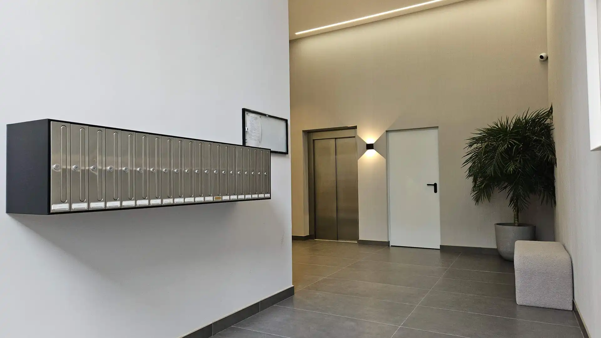 Flat for rent in Badalona  with Air Conditioner, Furnished and Alarm