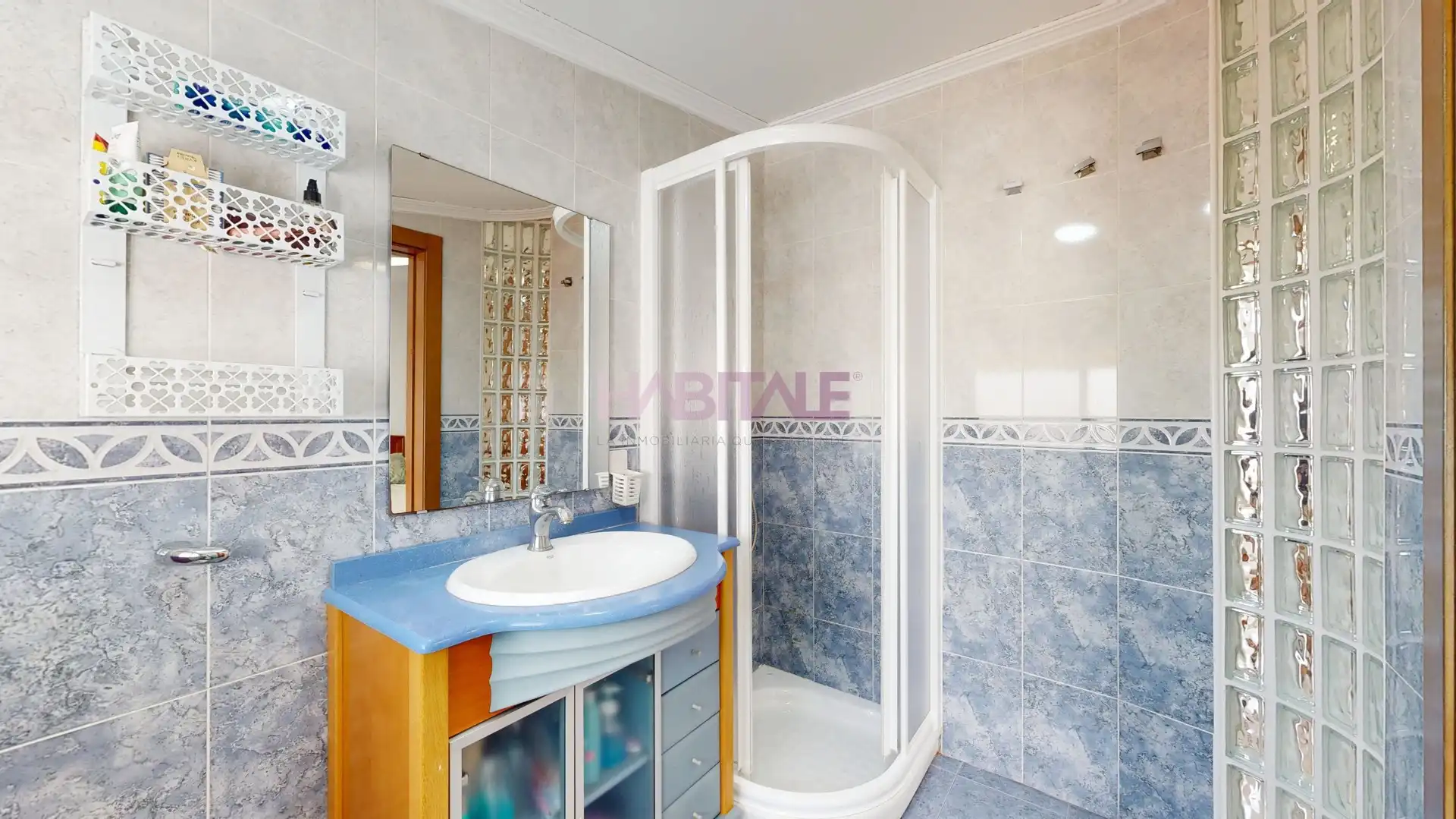 Bathroom of Detached homes for sale in Torrent  with Terrace