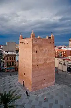 Vista exterior de Pis en venda en Torrent amb Traster, Balcó i Internet