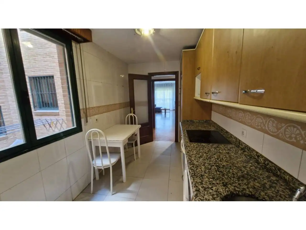 Cuina de Pis en venda en  Logroño amb Calefacció, Parquet i Terrassa