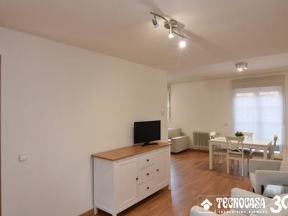 Living room of Single-family semi-detached for sale in Villaviciosa de Odón  with Terrace and Balcony