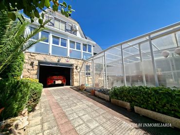 Casa amb balcó en venda a Lugo