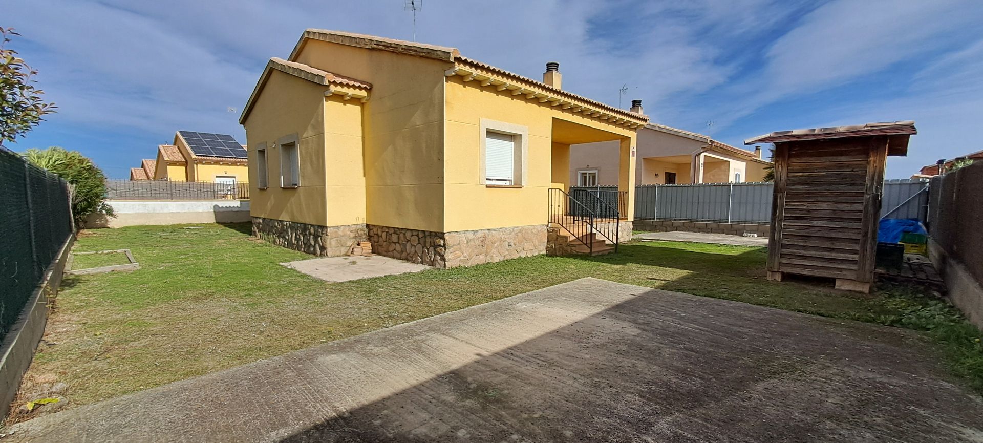 Exterior view of House or chalet for sale in Sanchidrián  with Heating, Private garden and Oven