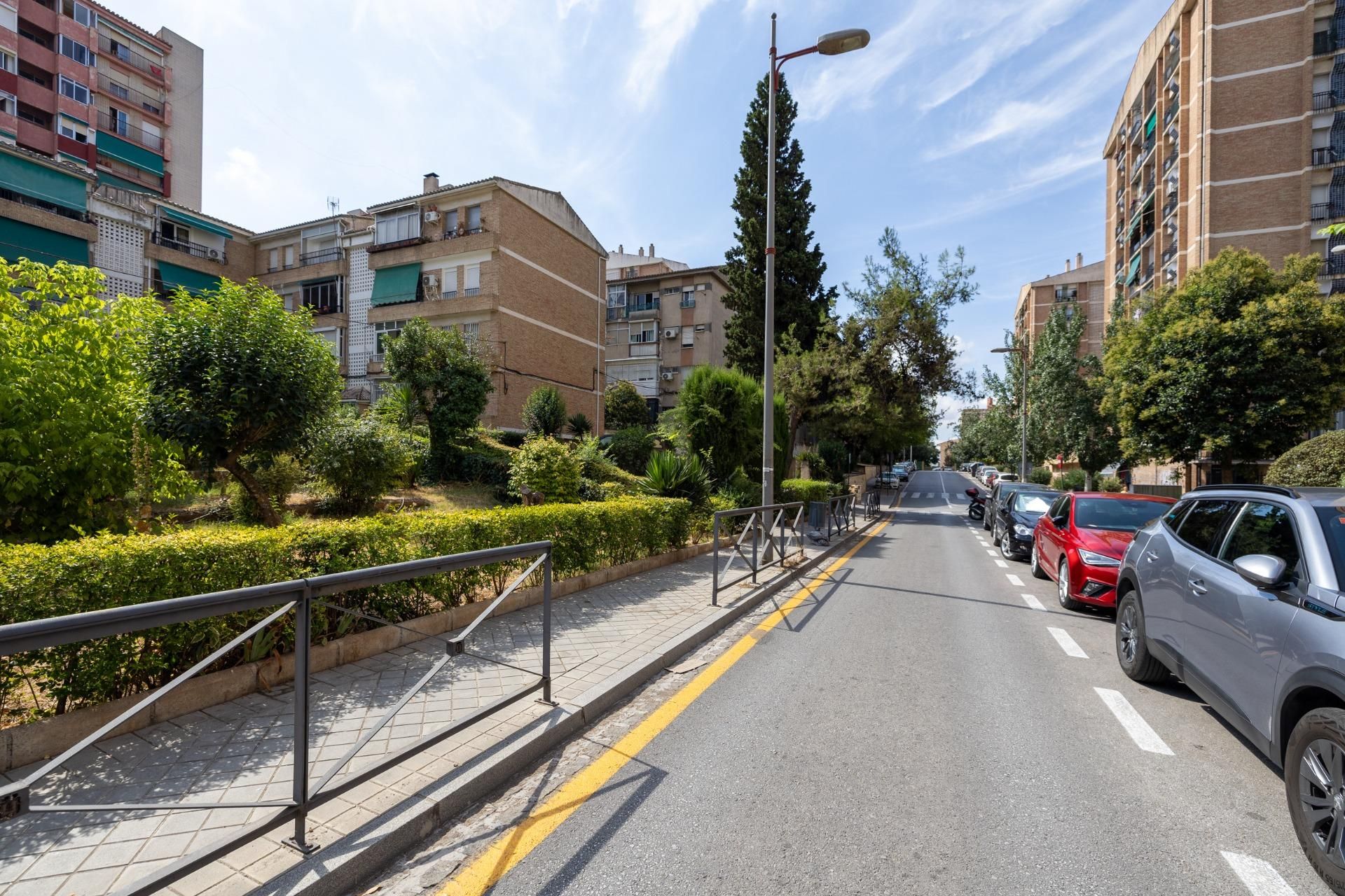 Exterior view of Flat for sale in  Granada Capital  with Heating, Terrace and Storage room