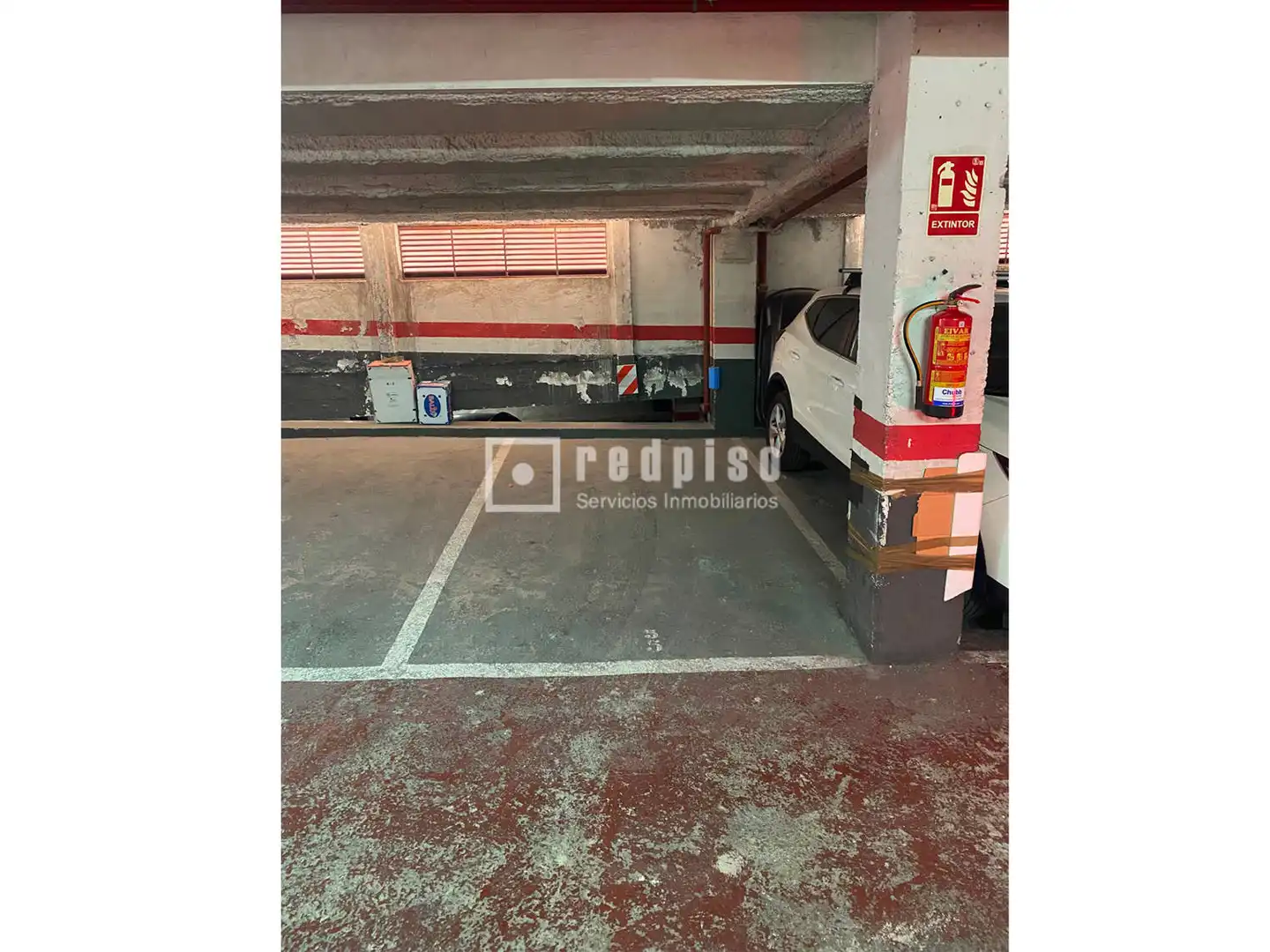 Parking de Piso en venta en Madrid con Aire acondicionado, Calefacción y Jardín privado