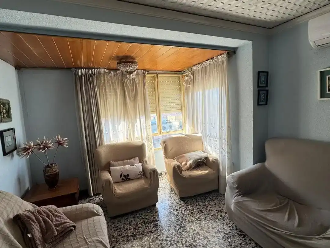Sala d'estar de Pis en venda en Alzira amb Moblat i Balcó