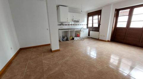 Foto 3 de Apartament en venda a Aller, Asturias