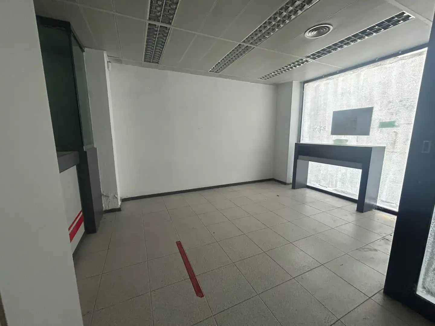 Local comercial en venda a Carrer del Vallespir, imagen 10