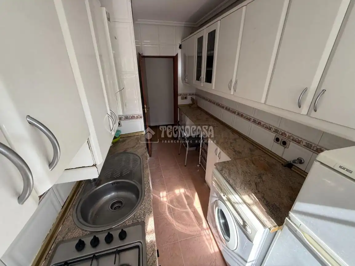 Kitchen of Flat for sale in Madrid