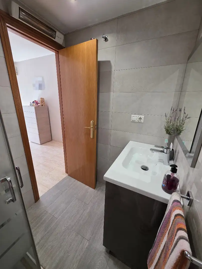 Baño de Piso en venta en Almazora / Almassora con Aire acondicionado, Terraza y Trastero