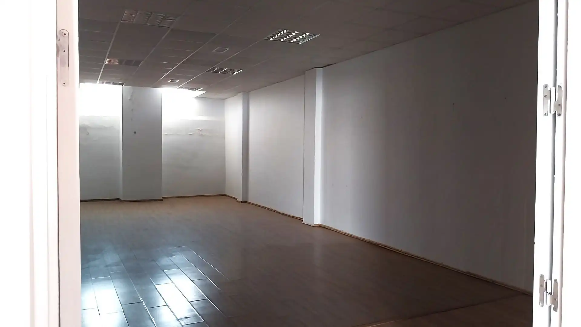 Business premises for sale in Carmona, imagen 5